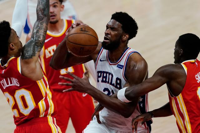 开云体育下载-76人夺回主场优势！首发阵容强势替补球员同样亮眼